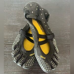 Vibram Black Rhinestone Toe Shoes